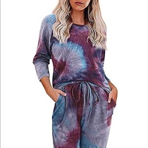 Comfy 2 piece sweat suit